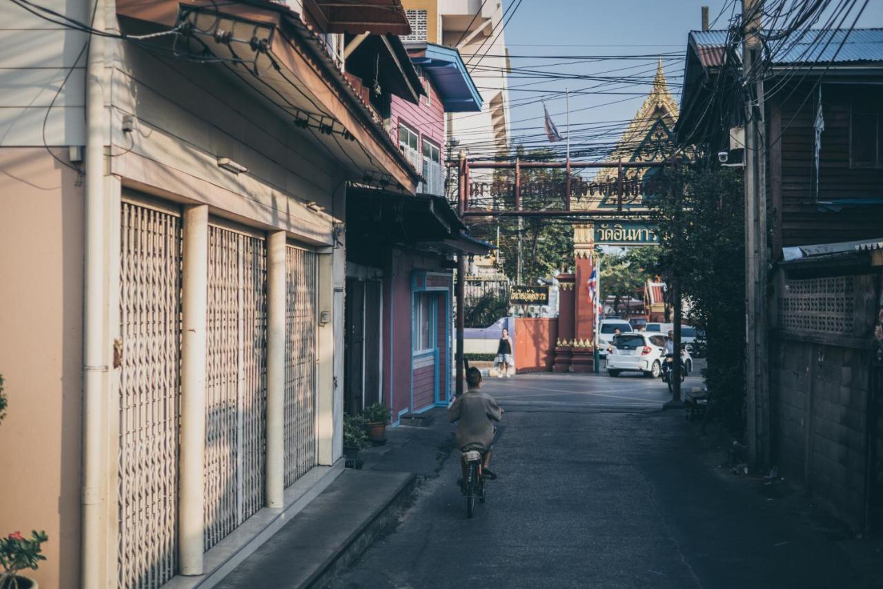 One Of Us House Vandrehjem Bangkok Eksteriør billede